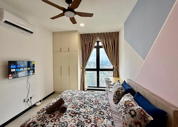 Neu Suites Service Apartment By Moonlight