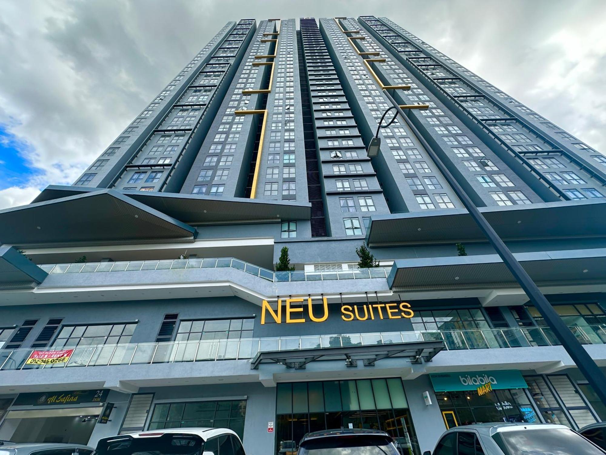 Neu Service By Moonlight * Kuala Lumpur
